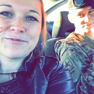 Meet your Posher, Devin